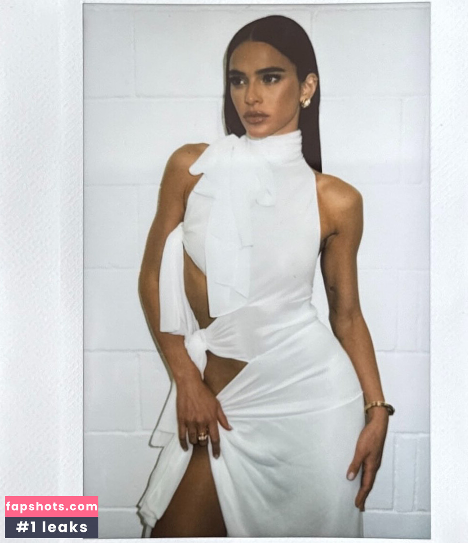 Bruna Marquezine gallery photo #11
