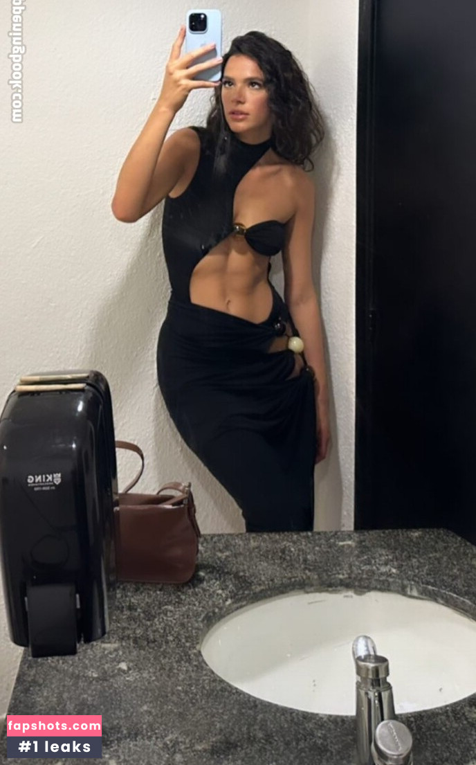 Bruna Marquezine gallery photo #113