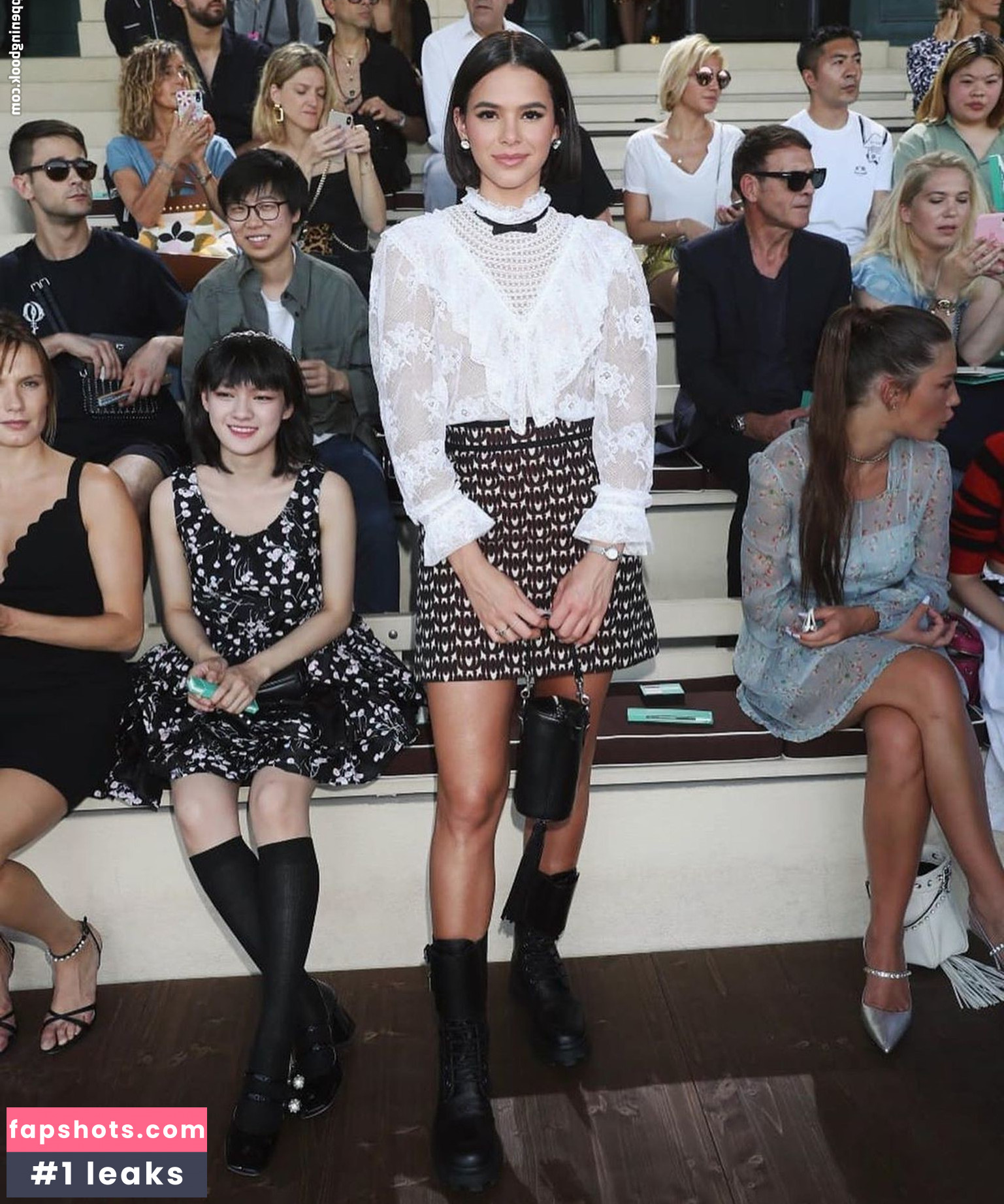 Bruna Marquezine gallery photo #171