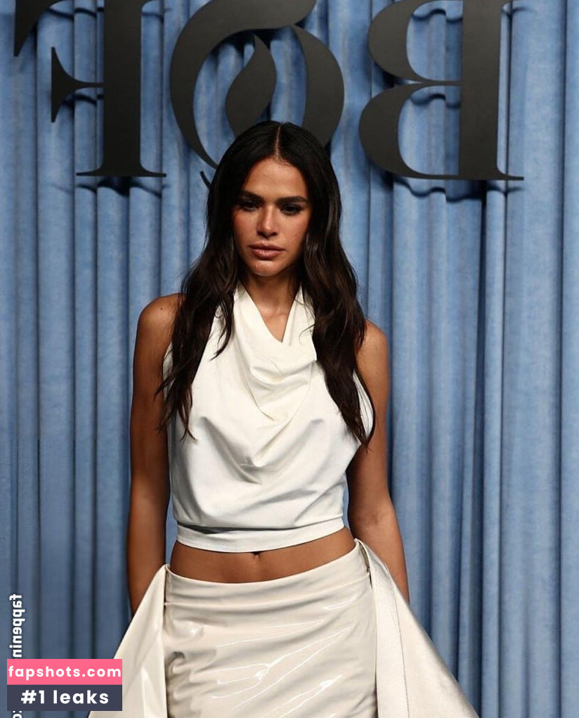 Bruna Marquezine gallery photo #22