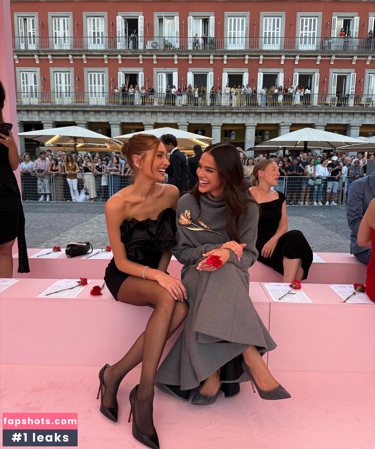 Bruna Marquezine gallery photo #25