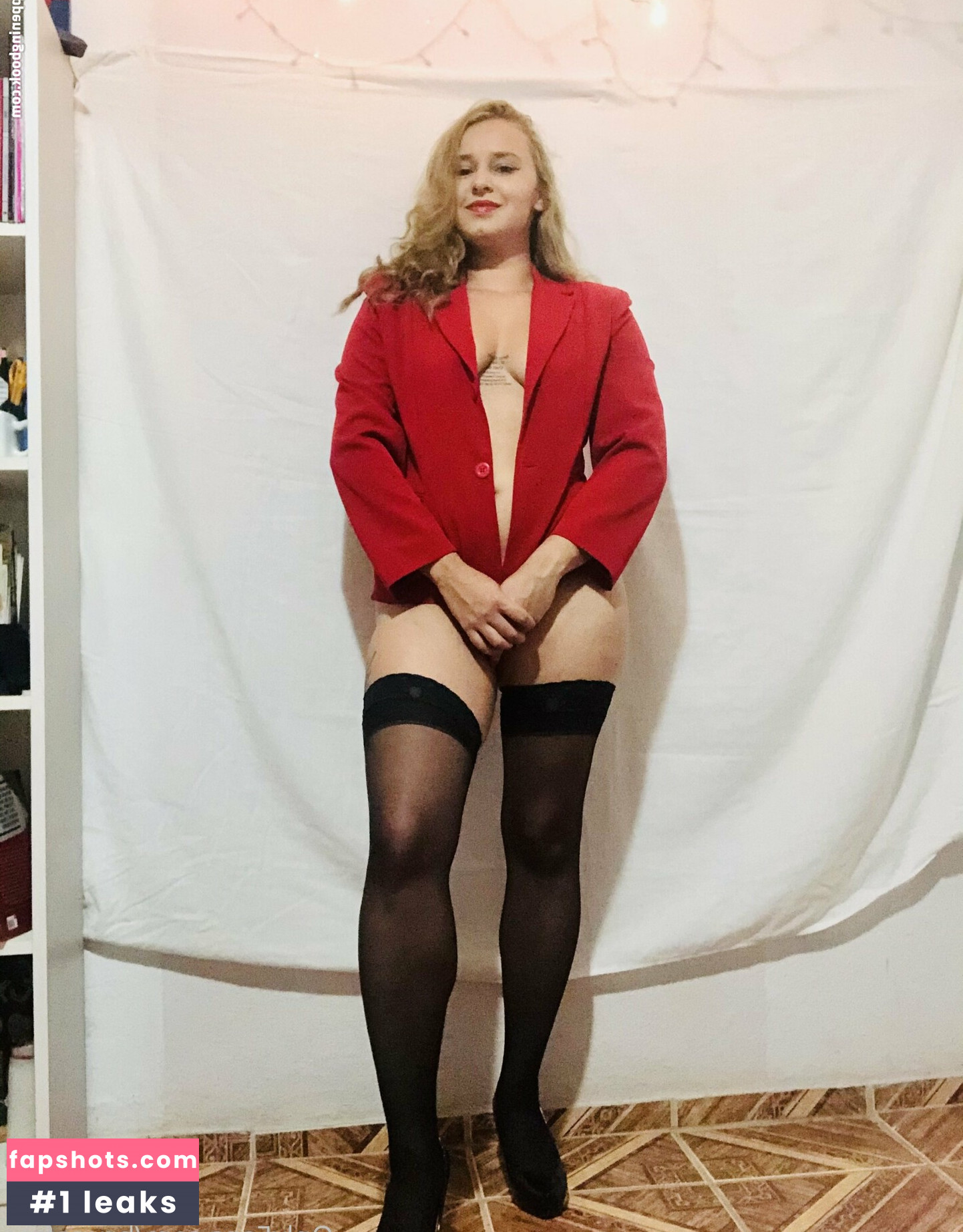 brunafree nude babe gallery