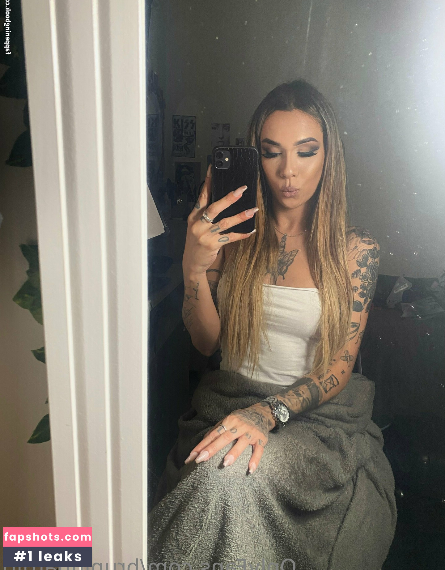 Bruninhatgirl gallery photo #26