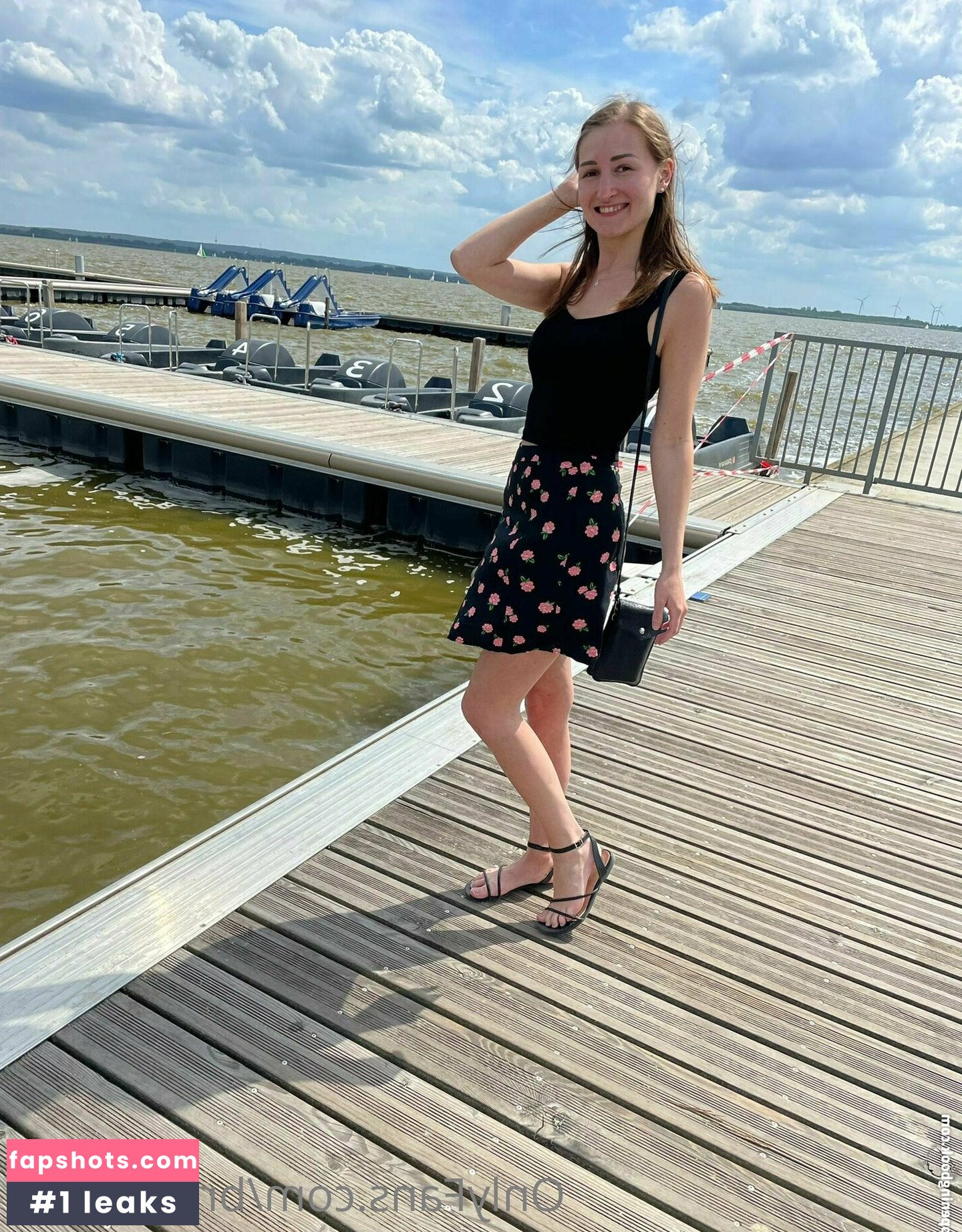 brunnette3 gallery photo #13