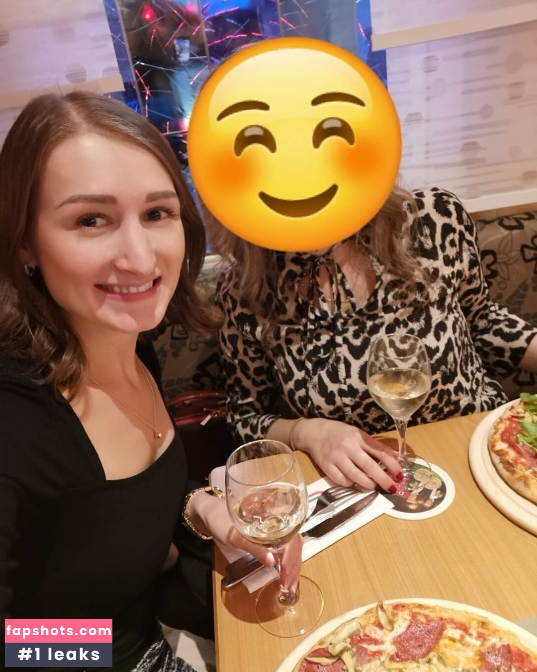 brunnette3 gallery photo #3