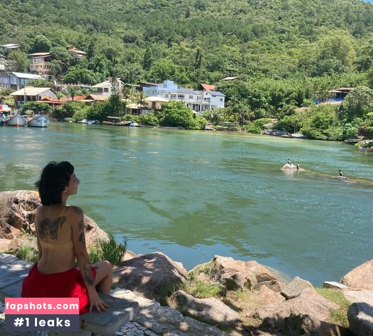 bruxa_onilda gallery photo #6