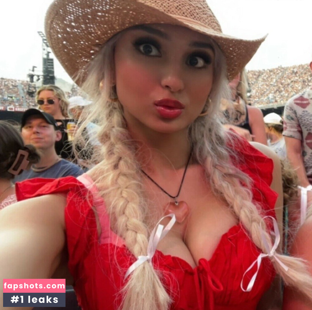 Brynn Cooper gallery photo #9