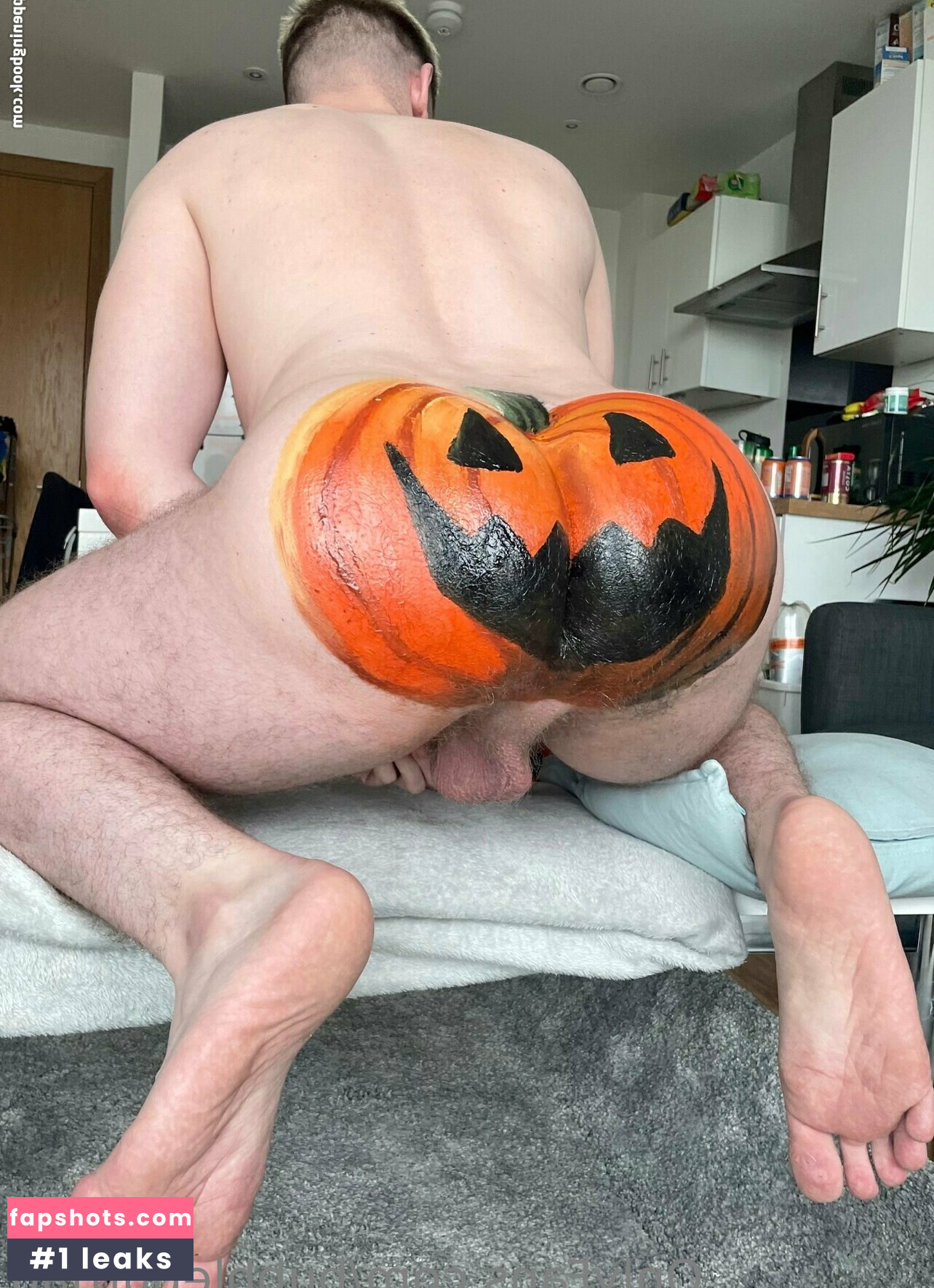 bubblebuttlad nude babe gallery