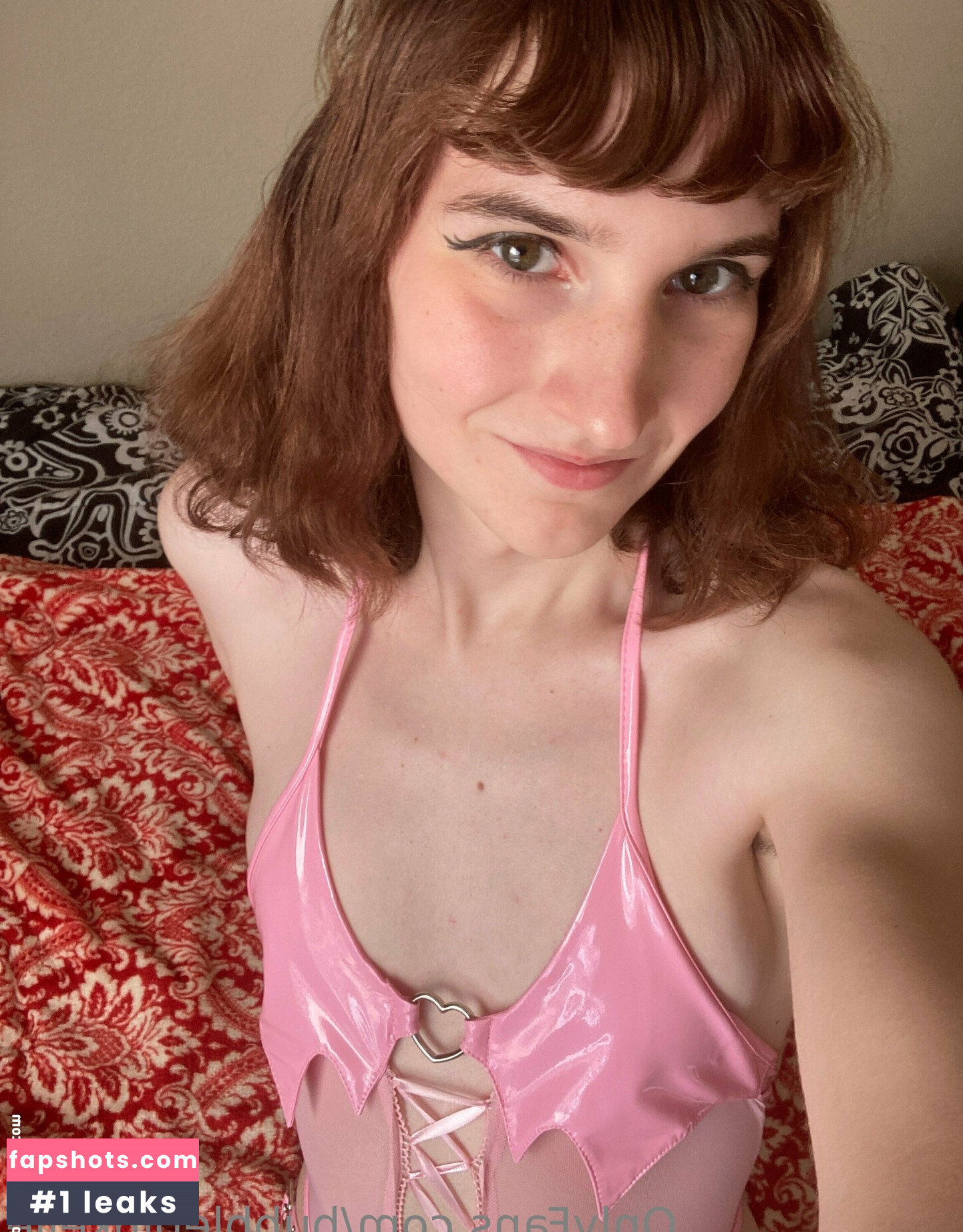 Bubblepinkelle gallery photo #49