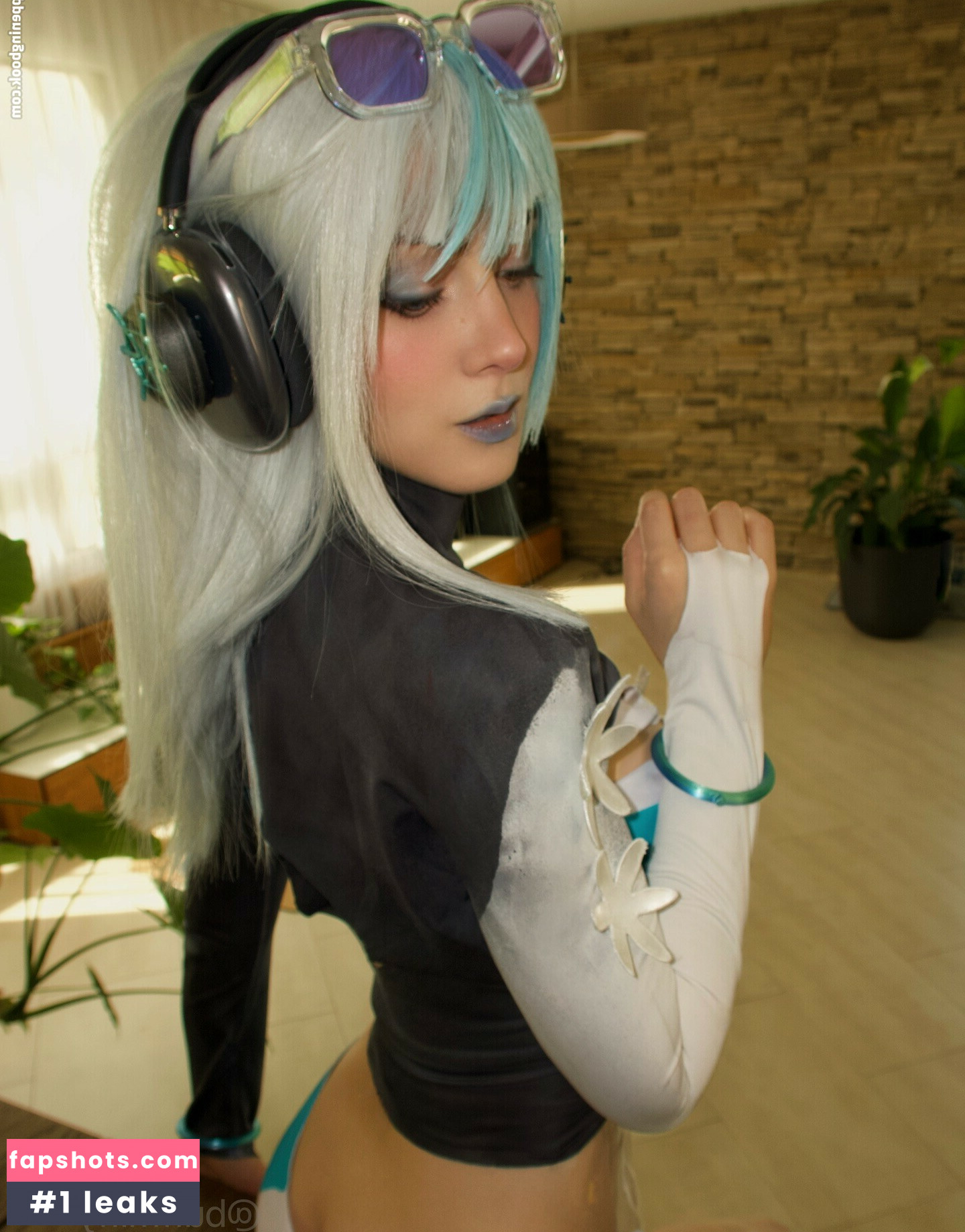 Buffmiffy gallery photo #16