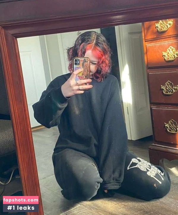 BuffyKitty gallery photo #5