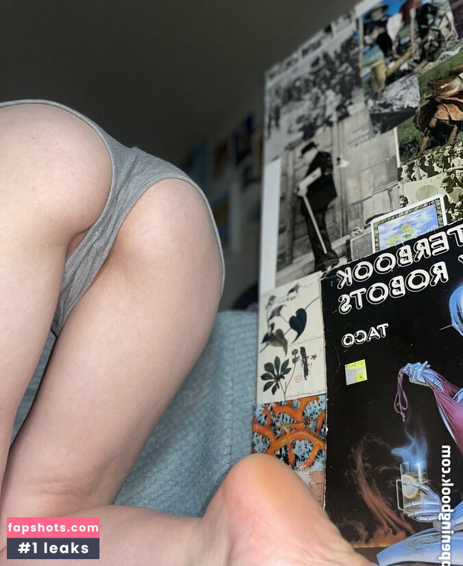 Bukkakebae nude babe gallery