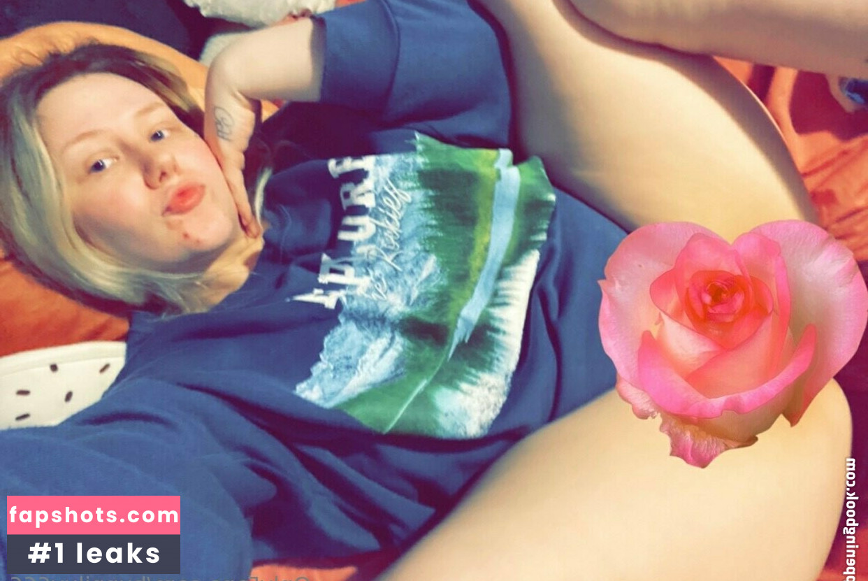 bunniluv666 gallery photo #3