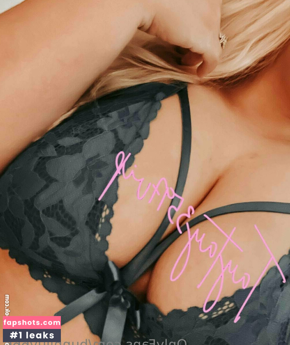 bunniluv666 gallery photo #4