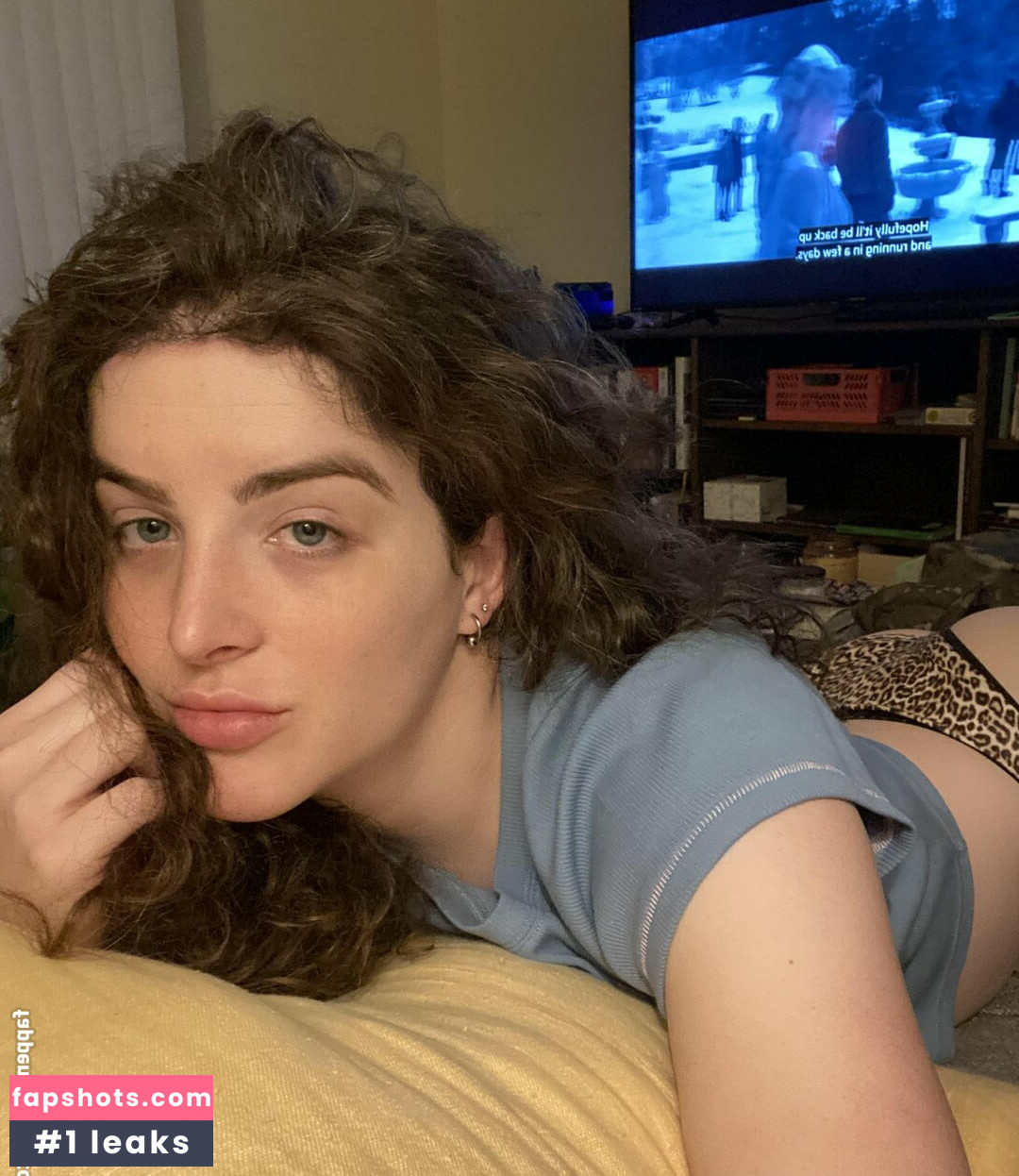 Bunny Lux nude babe gallery