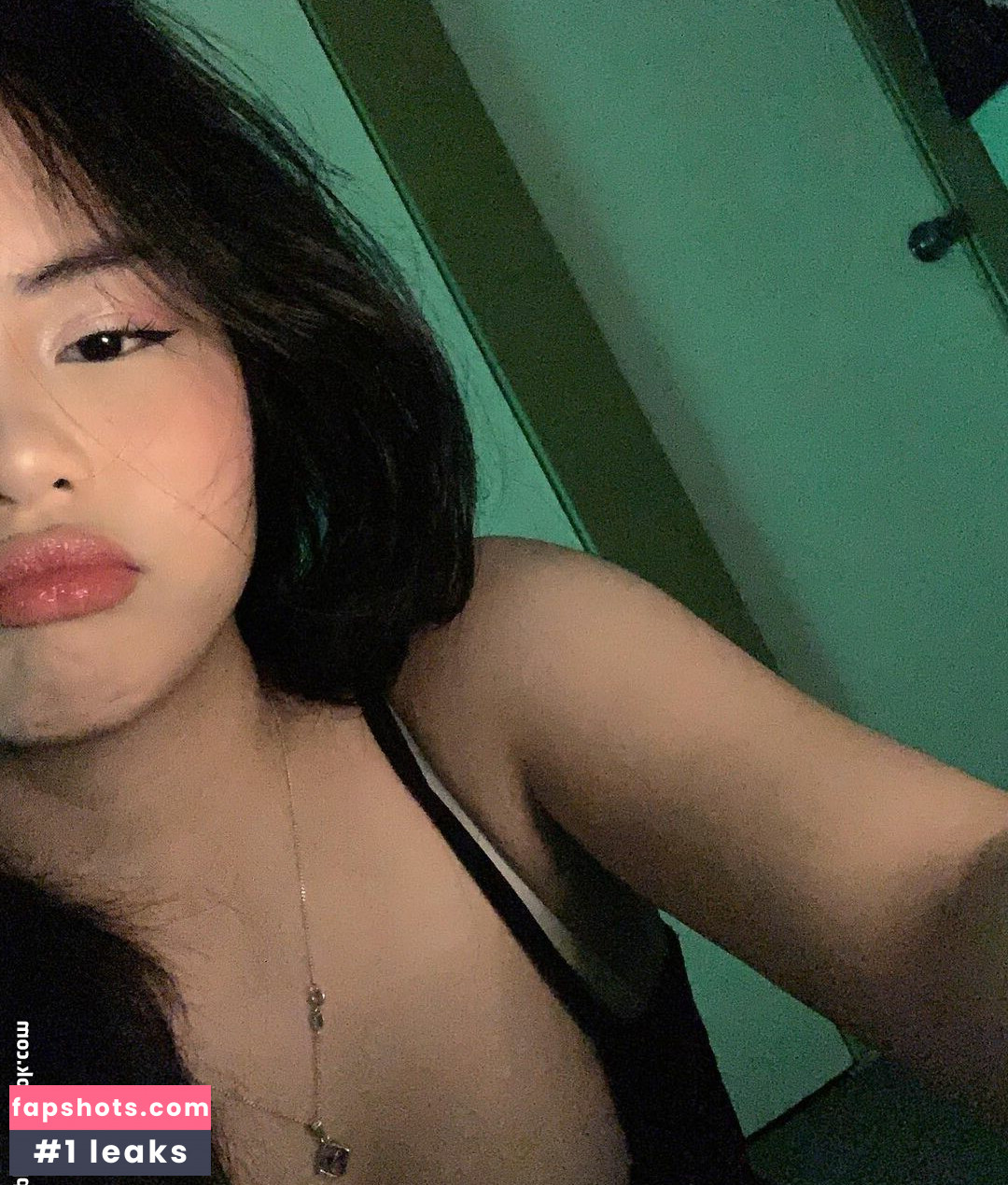 bunnygirlneki nude babe gallery