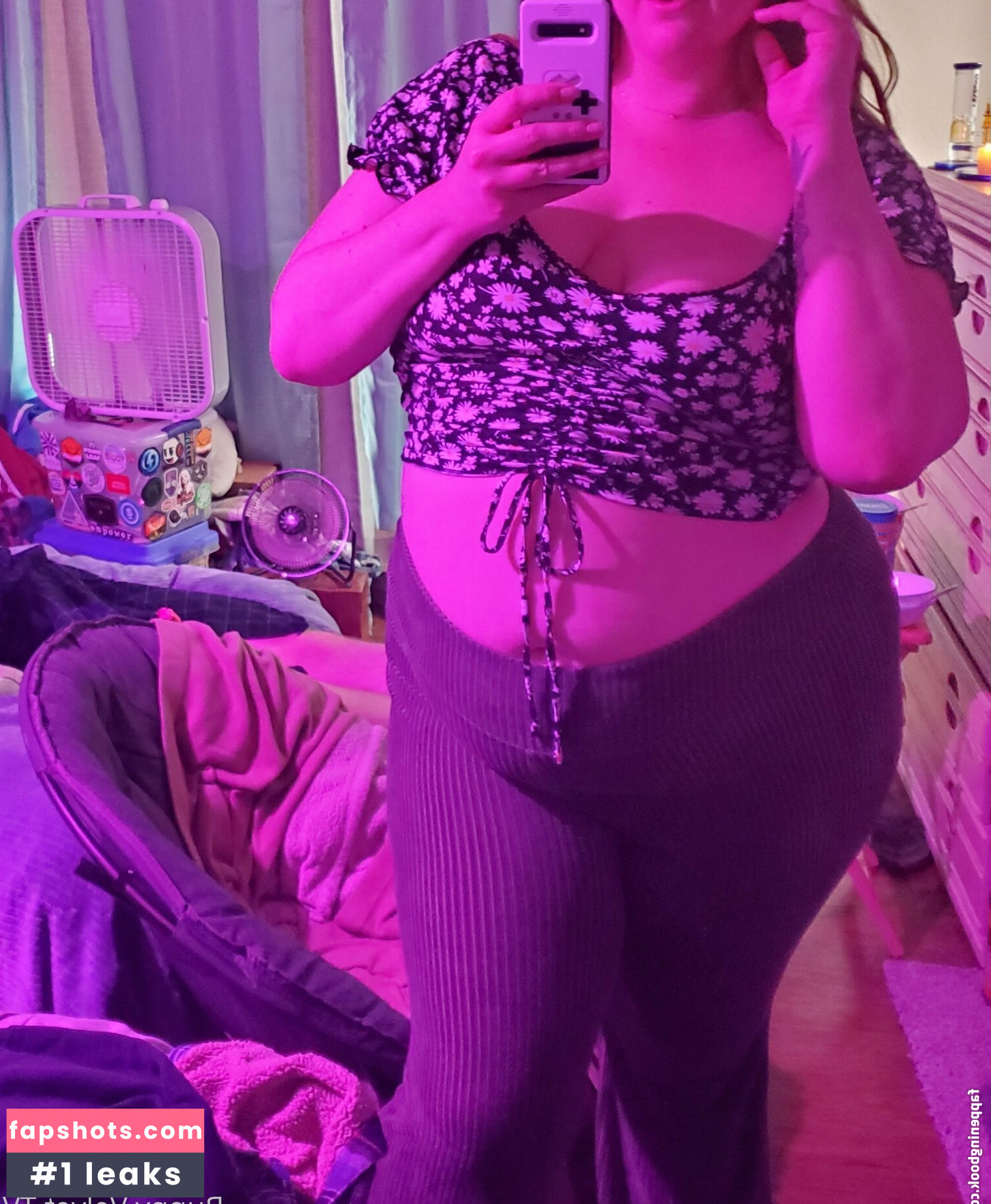 bunnyvelvettvfree gallery photo #25