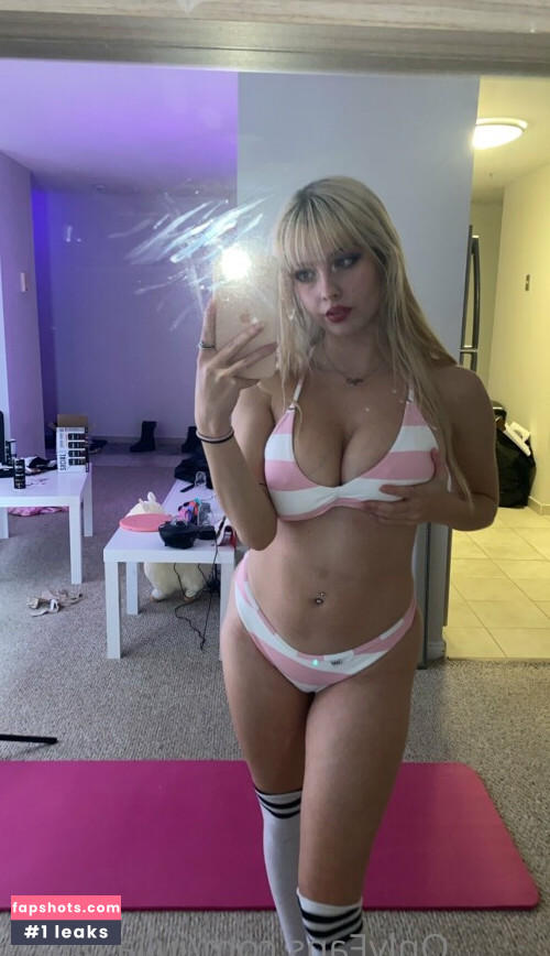 Burch twins gallery photo #3011