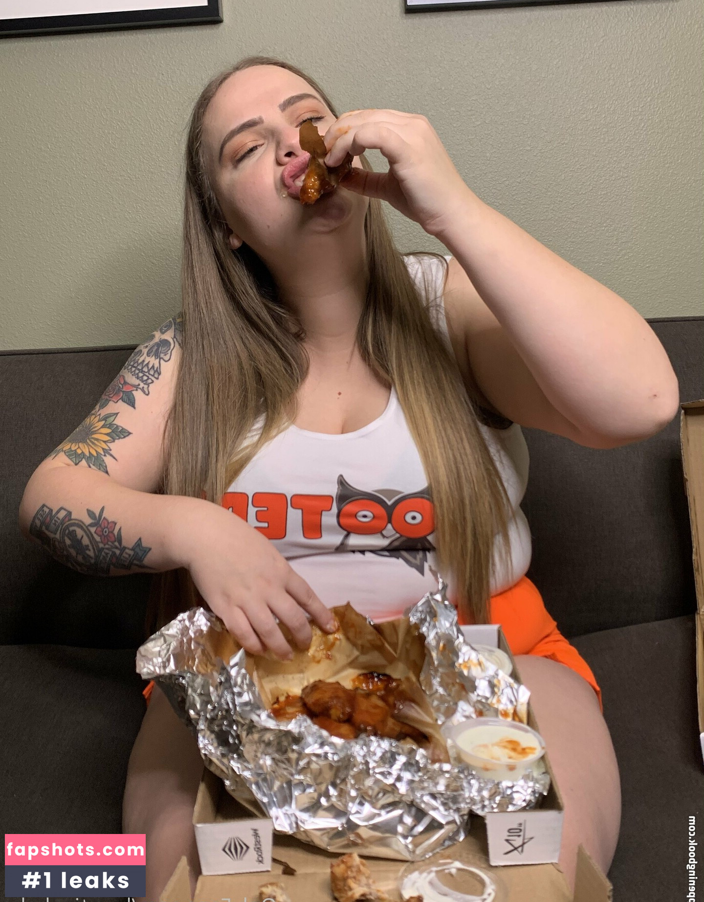 burstingbabe gallery photo #12