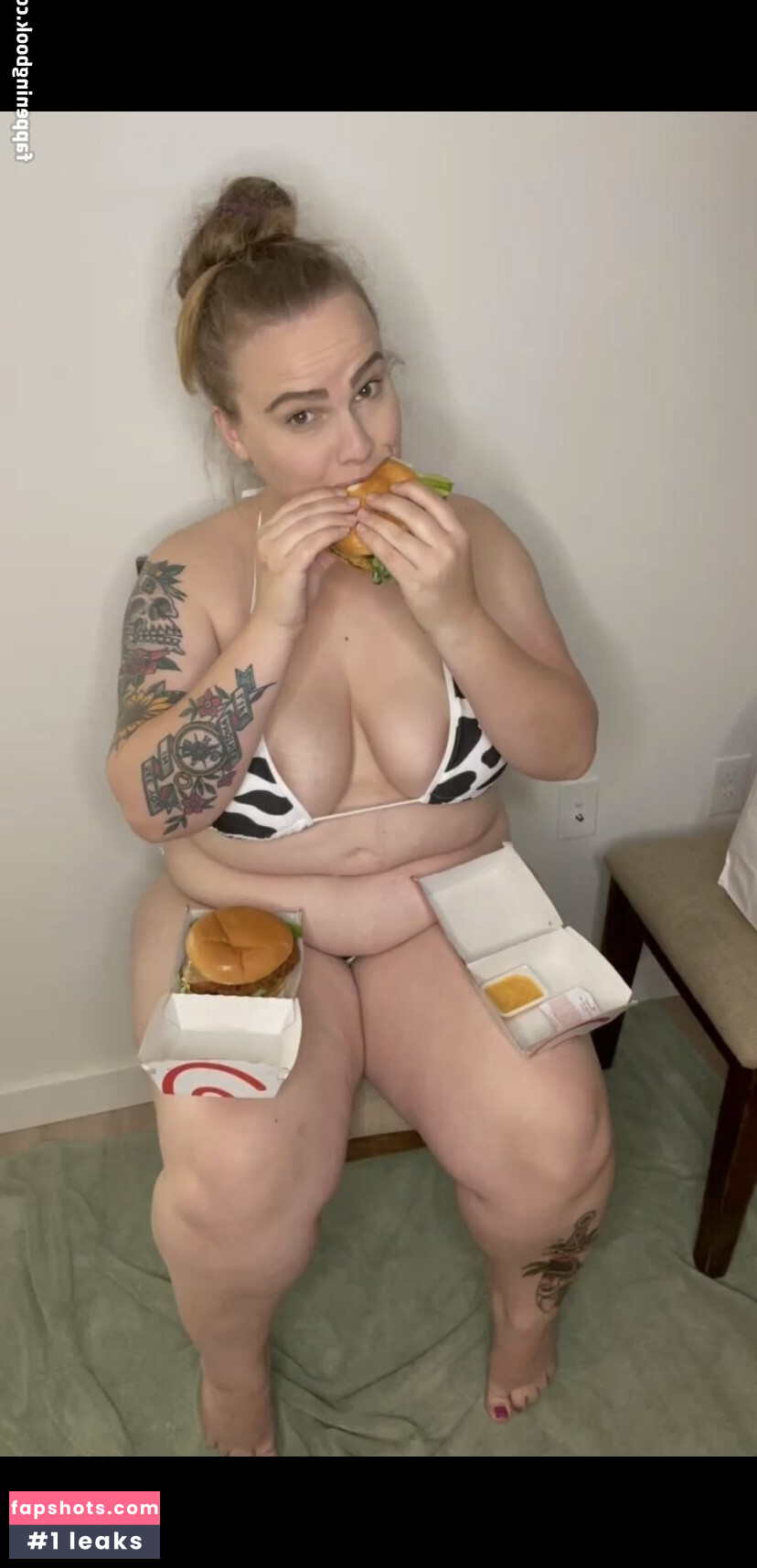 burstingbabe gallery photo #19