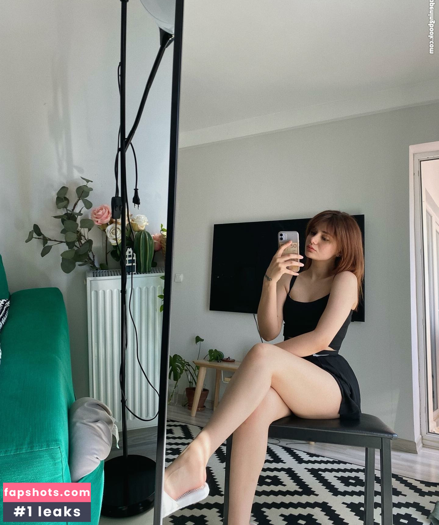 Buse Yılmaz gallery photo #11