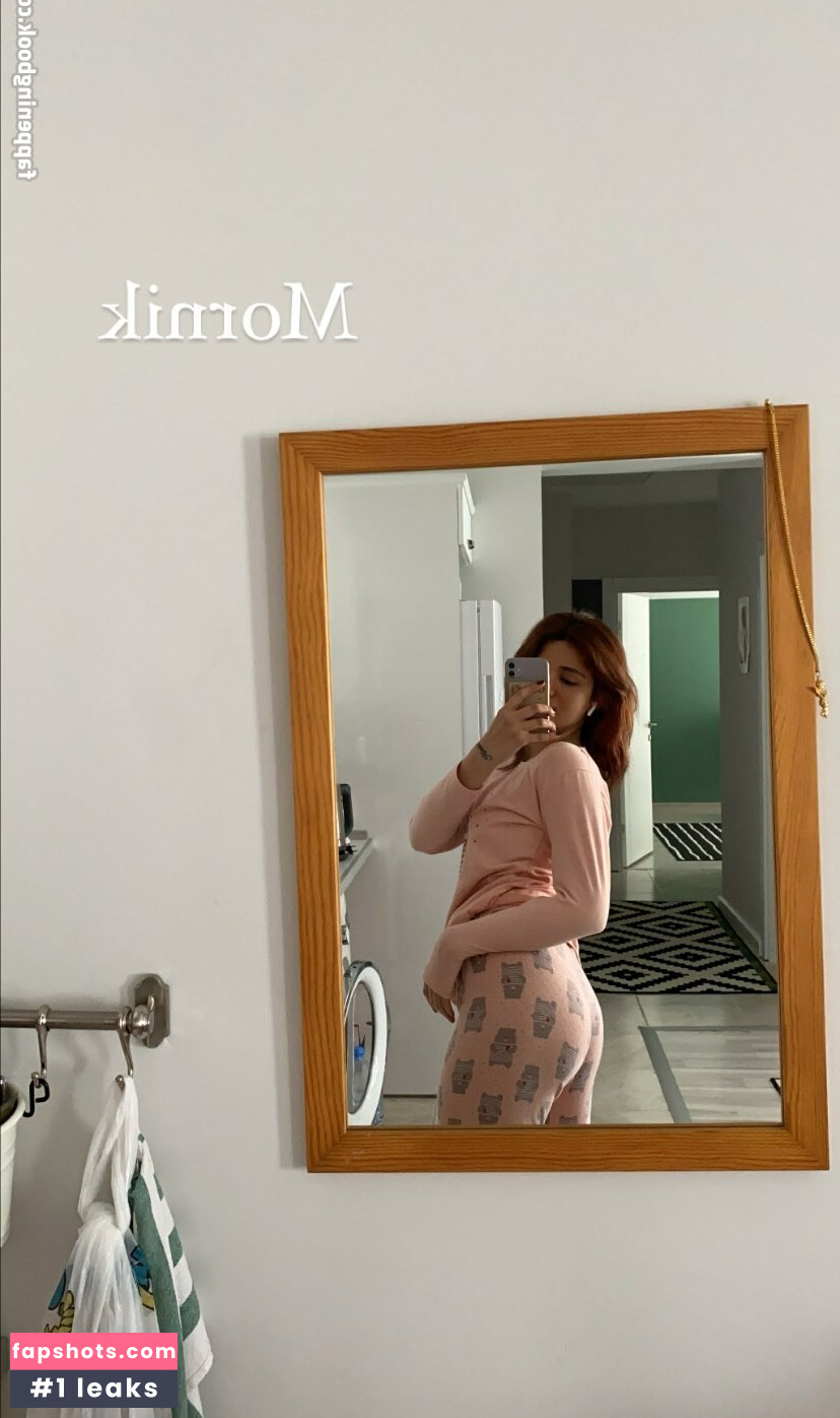 Buse Yılmaz gallery photo #21