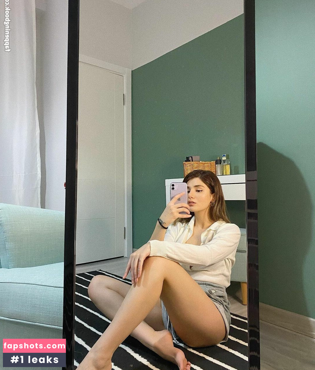 Buse Yılmaz gallery photo #40