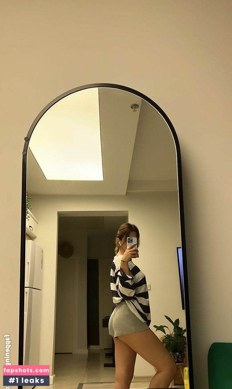 Buse Yılmaz gallery photo #45