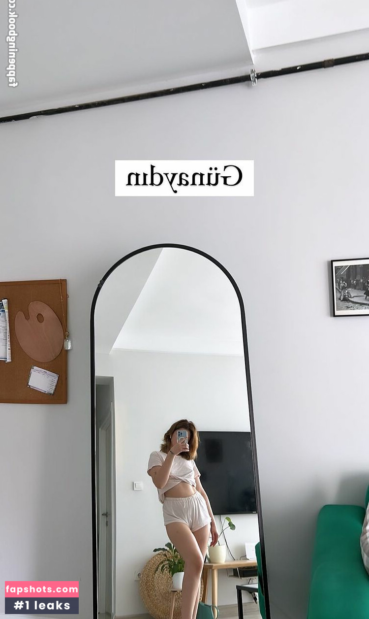 Buse Yılmaz gallery photo #47