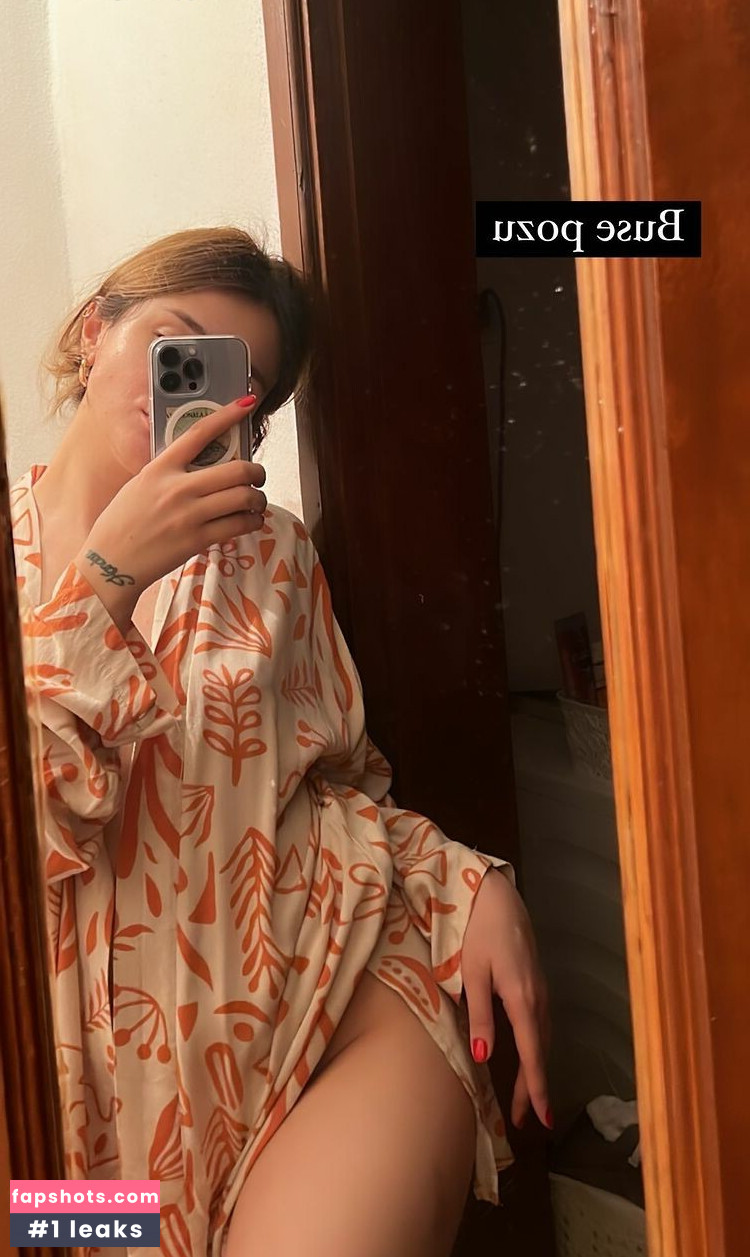 Buse Yılmaz gallery photo #53