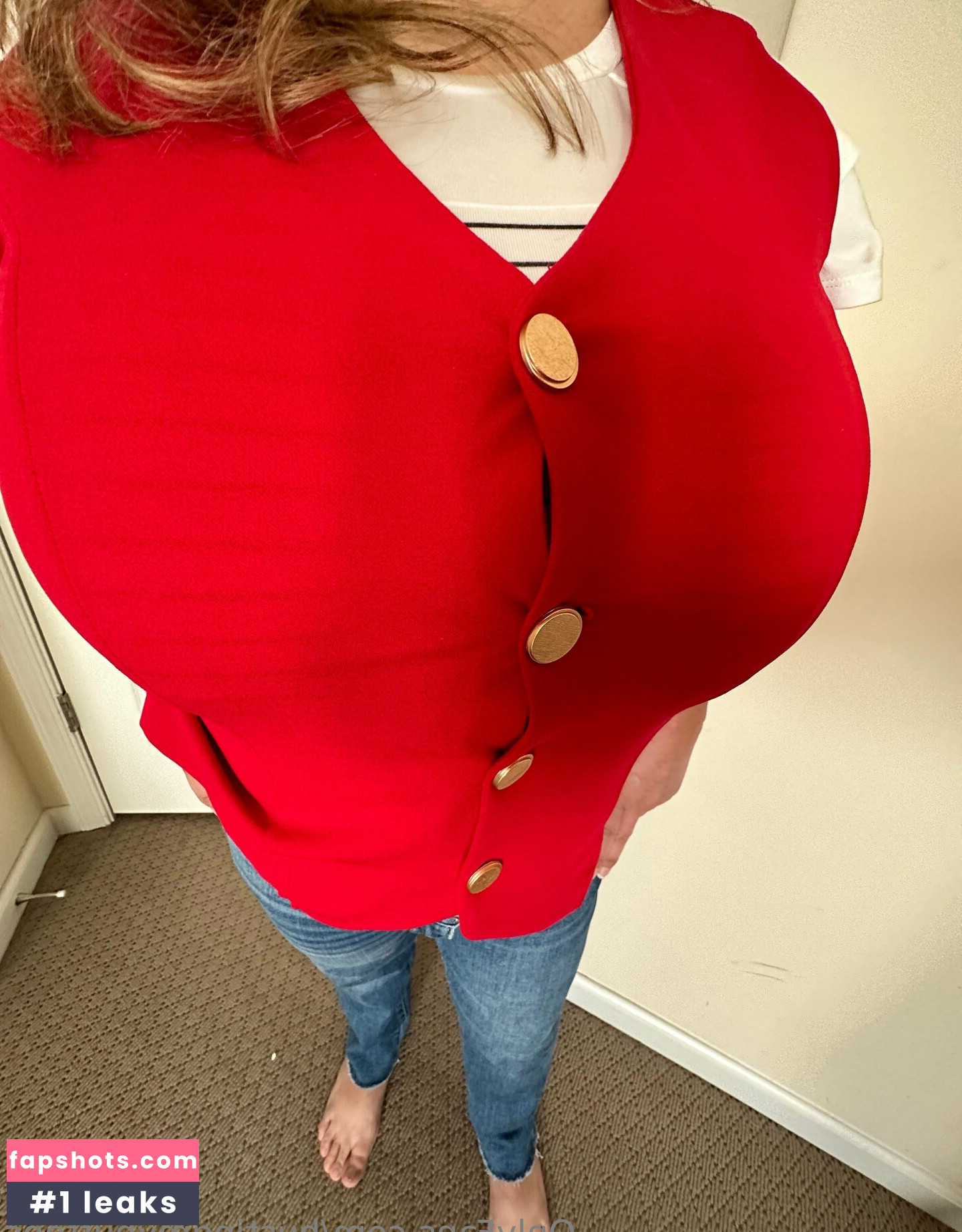 BustingMyButtons gallery photo #9