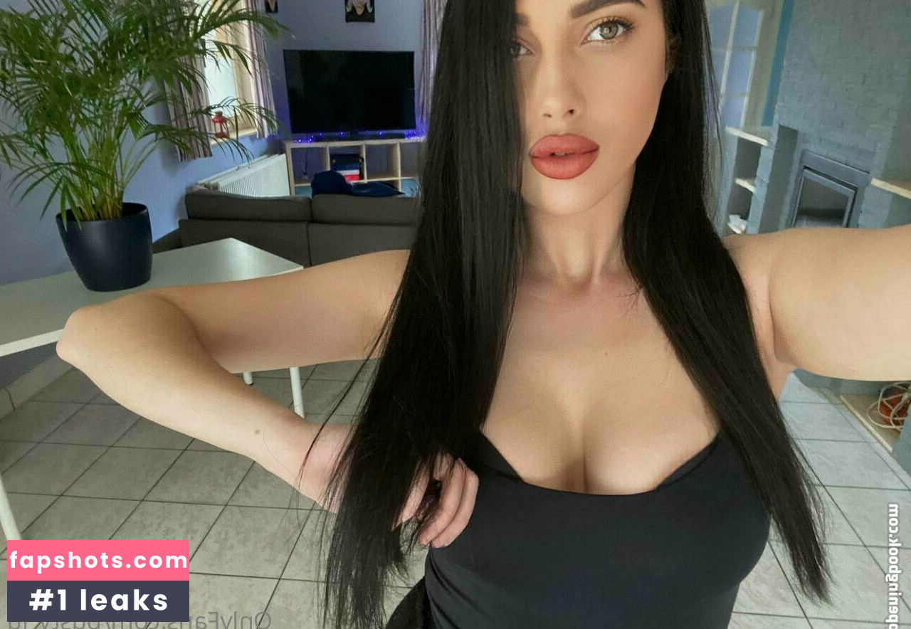 busty_ju gallery photo #18