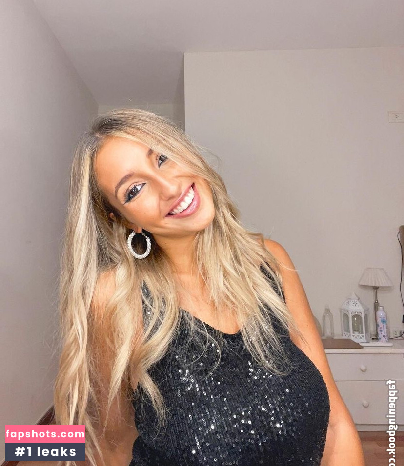 BustyAna gallery photo #8