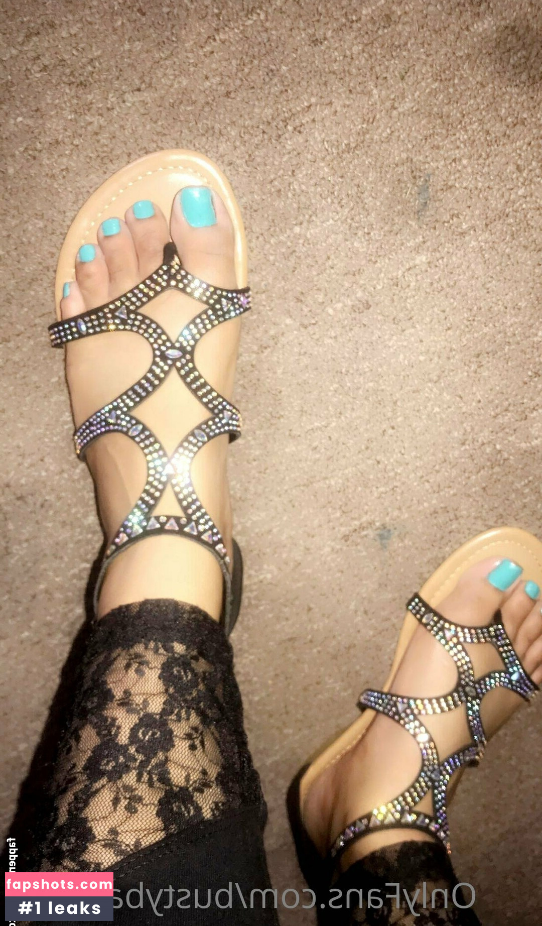 bustybabe310 gallery photo #2