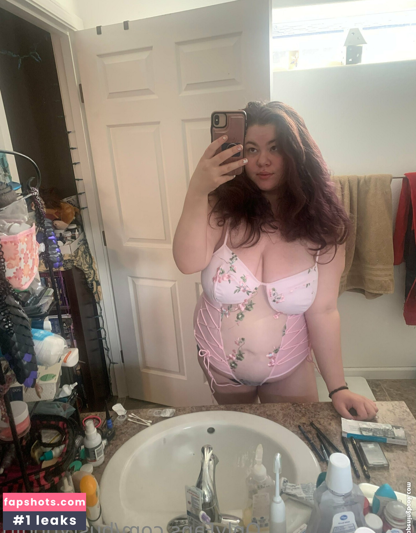 bustybbgirl gallery photo #2