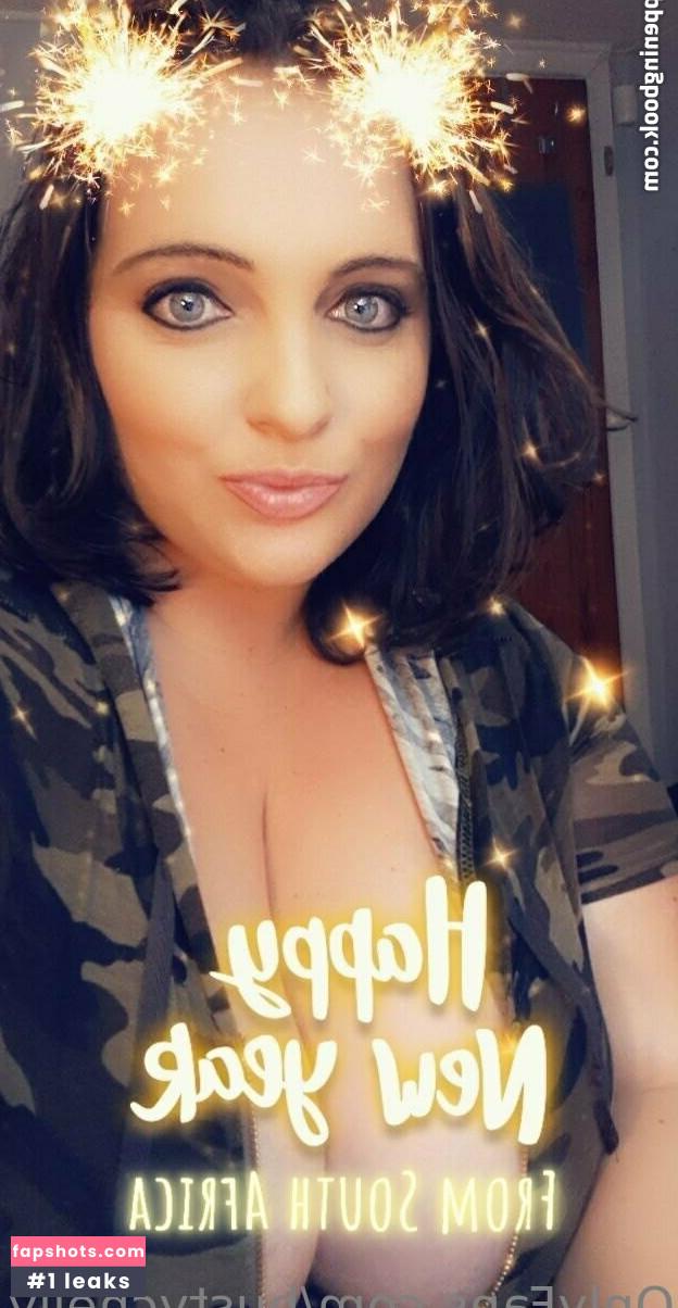 bustychelly Nude Leaks OnlyFans Photos #7 - LeakJerk