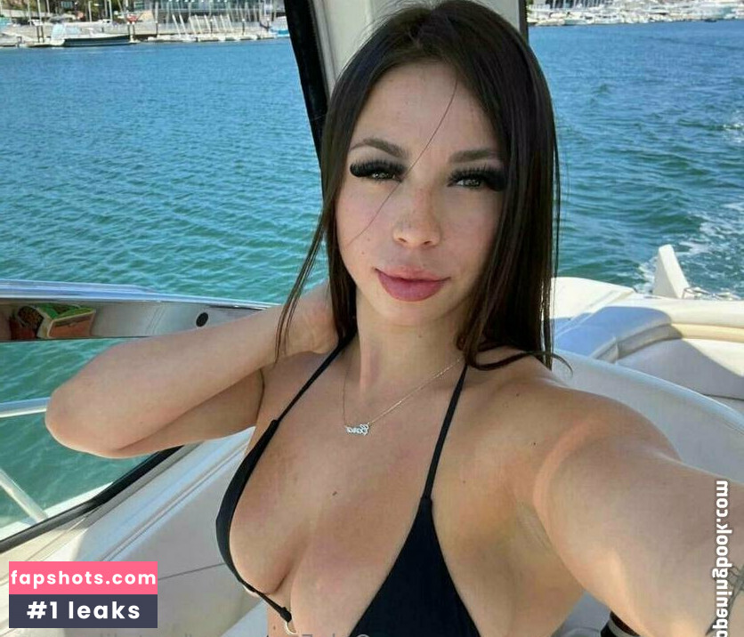 bustylilmegan gallery photo #49