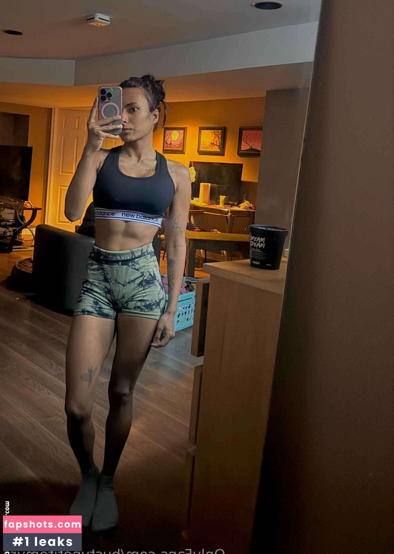 bustypetitemyra gallery photo #17