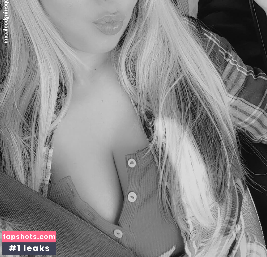 BustyVeronica gallery photo #6