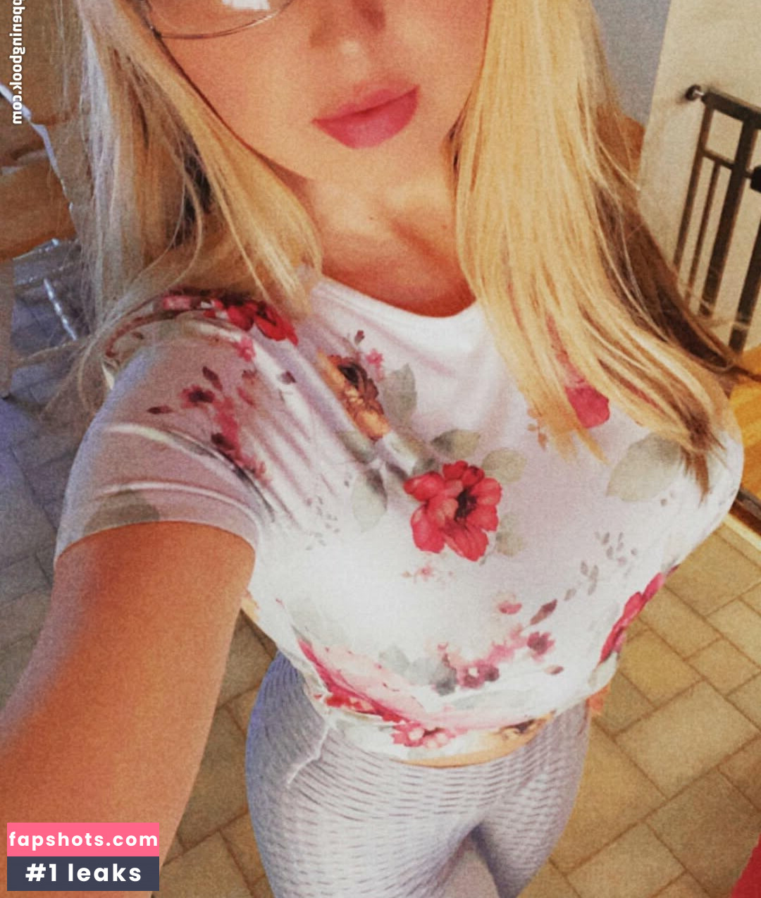 BustyVeronica gallery photo #8