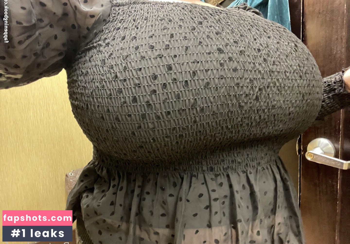 bustyvicky38 gallery photo #69