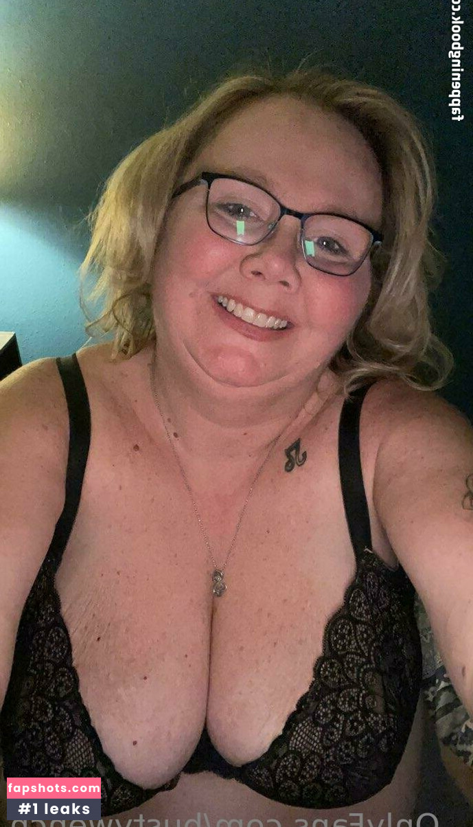 bustywench gallery photo #12