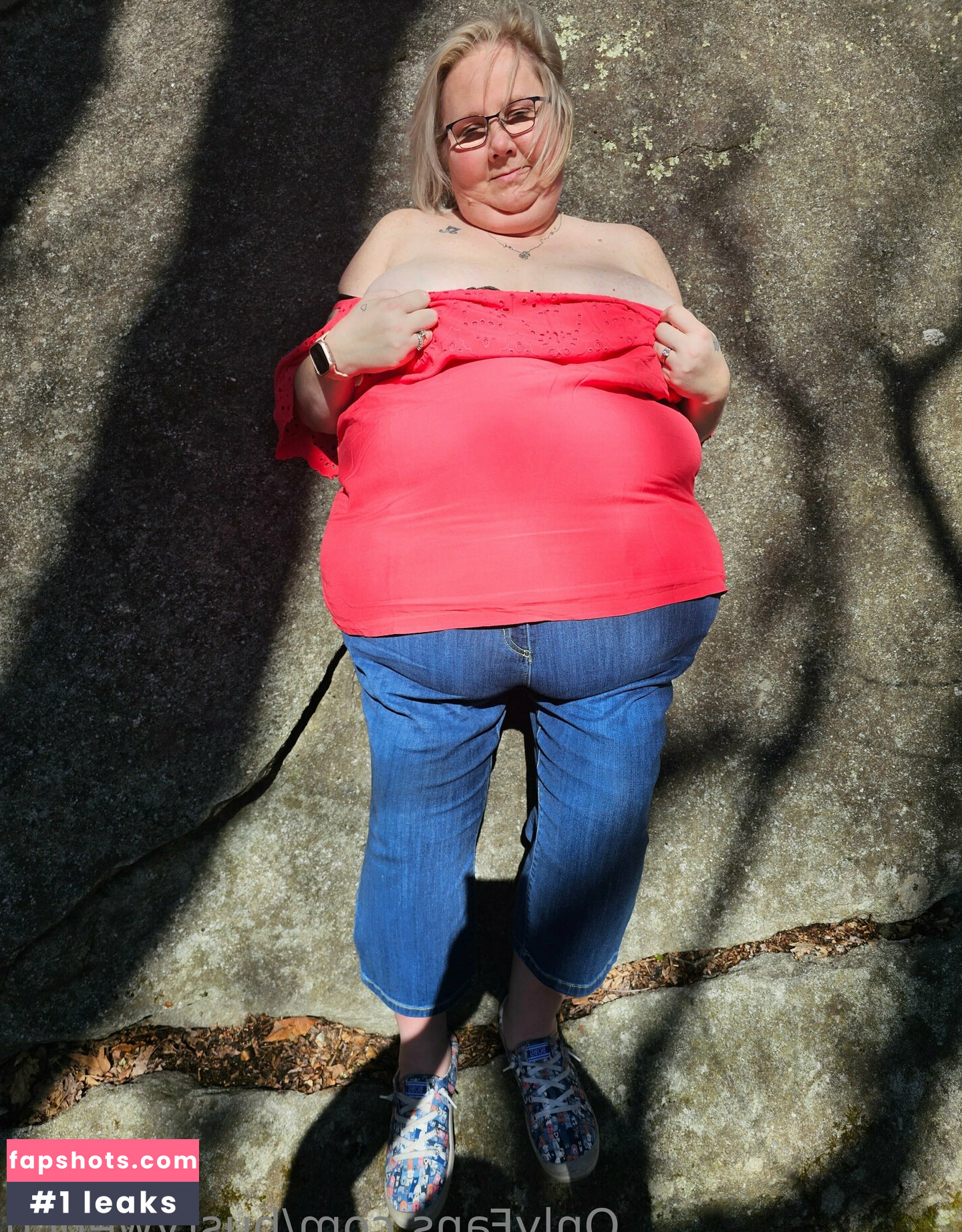 bustywench gallery photo #13