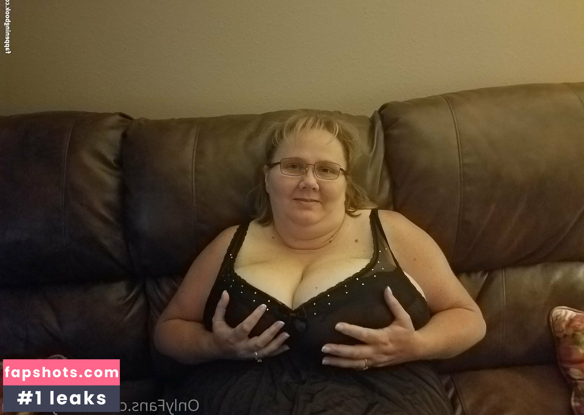 bustywench gallery photo #16