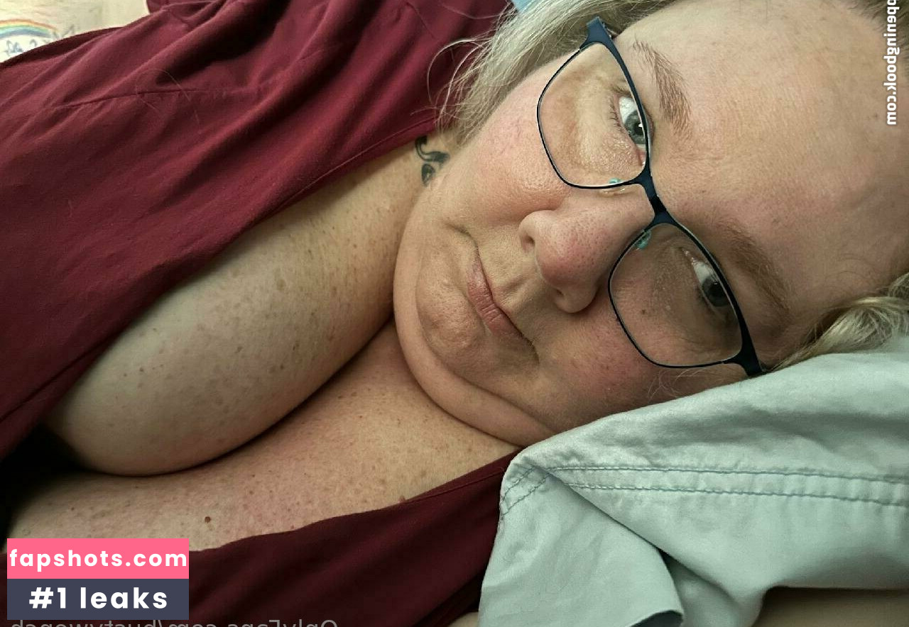 bustywench gallery photo #21