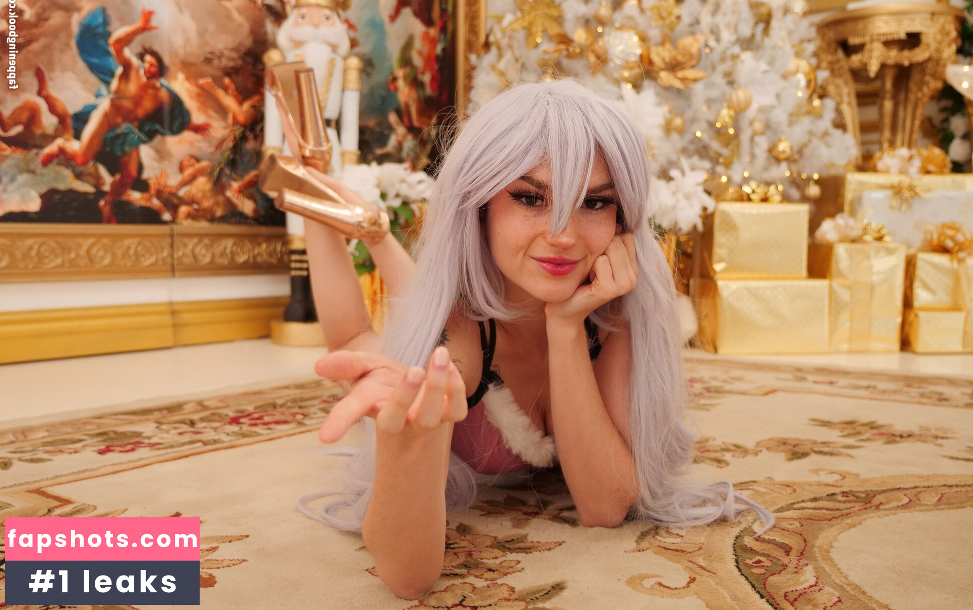 Busy B ASMR gallery photo #194