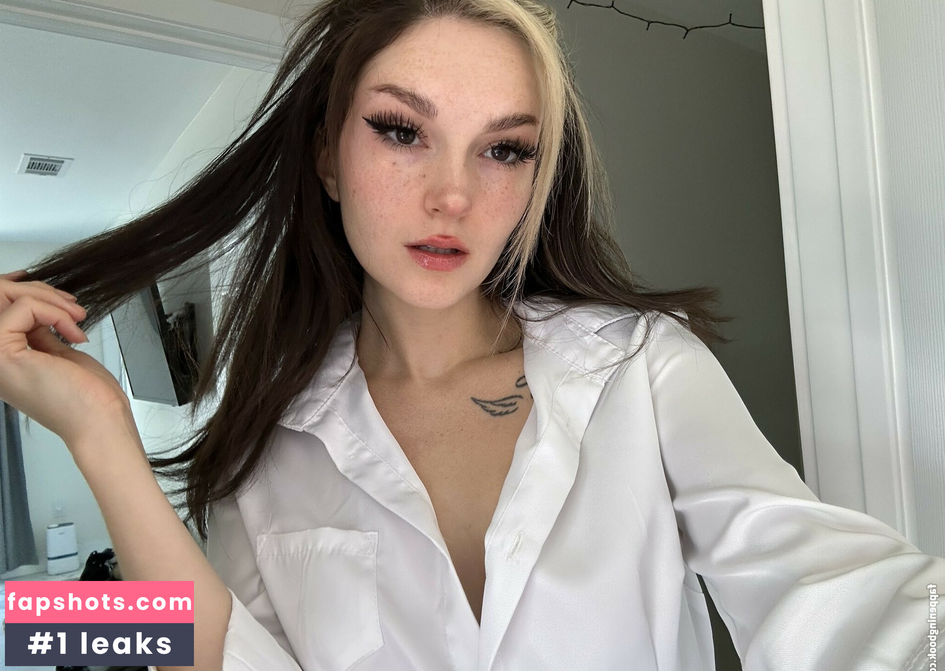 Busy B ASMR gallery photo #224