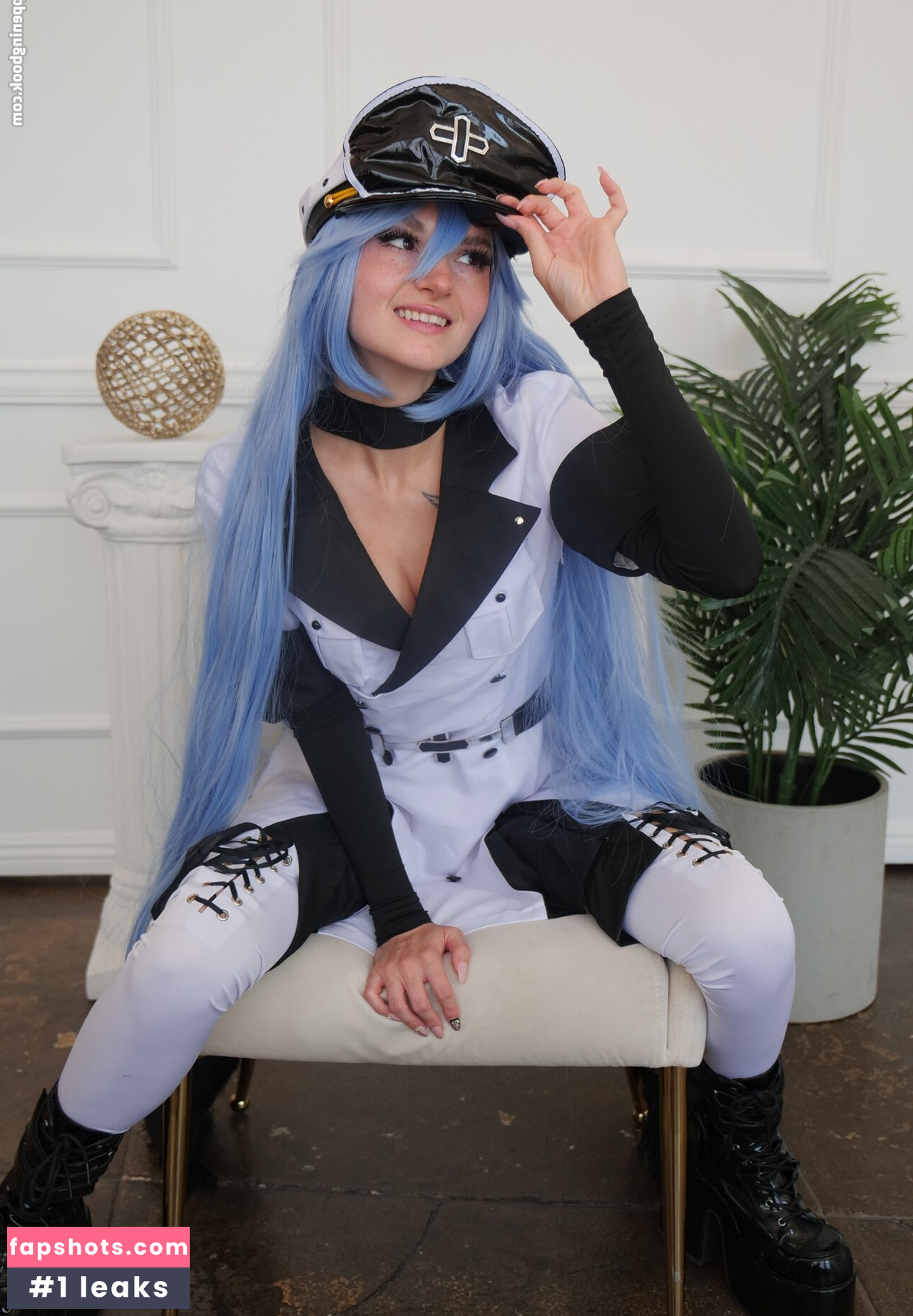 Busy B ASMR gallery photo #283