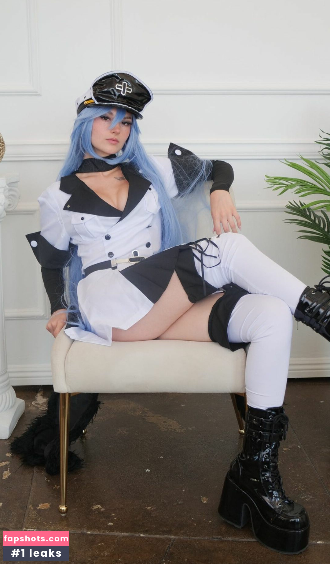 Busy B ASMR gallery photo #294