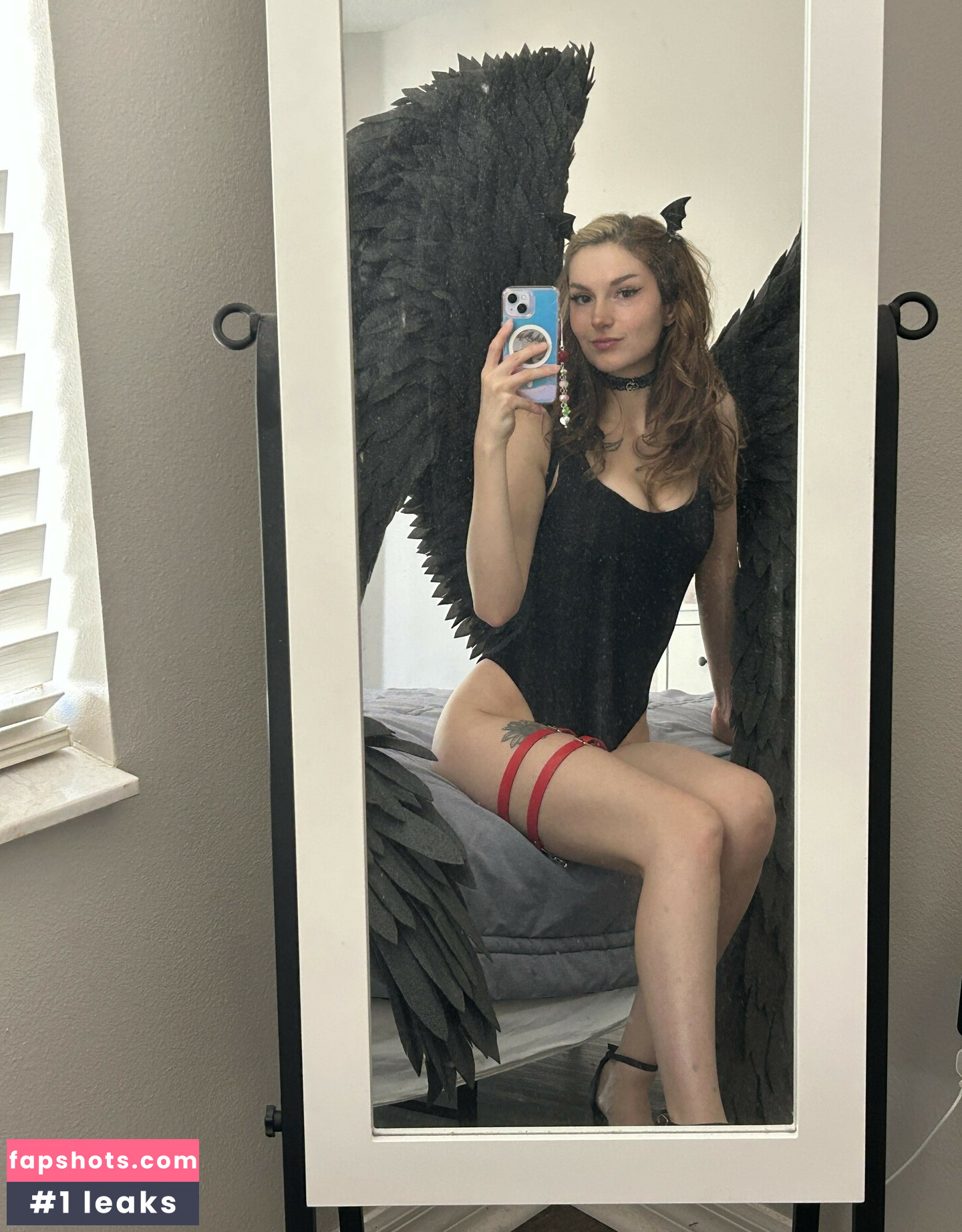 Busy B ASMR gallery photo #89